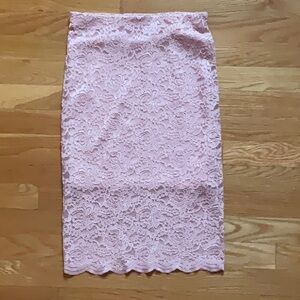 Elegant Peach Lace Pencil Skirt